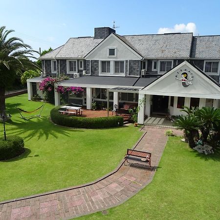 Pension & Bodyboard Shop Mermaid Tateyama  Exterior photo